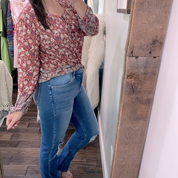 Lucky Brand red floral top size large - Picture 4 of 9